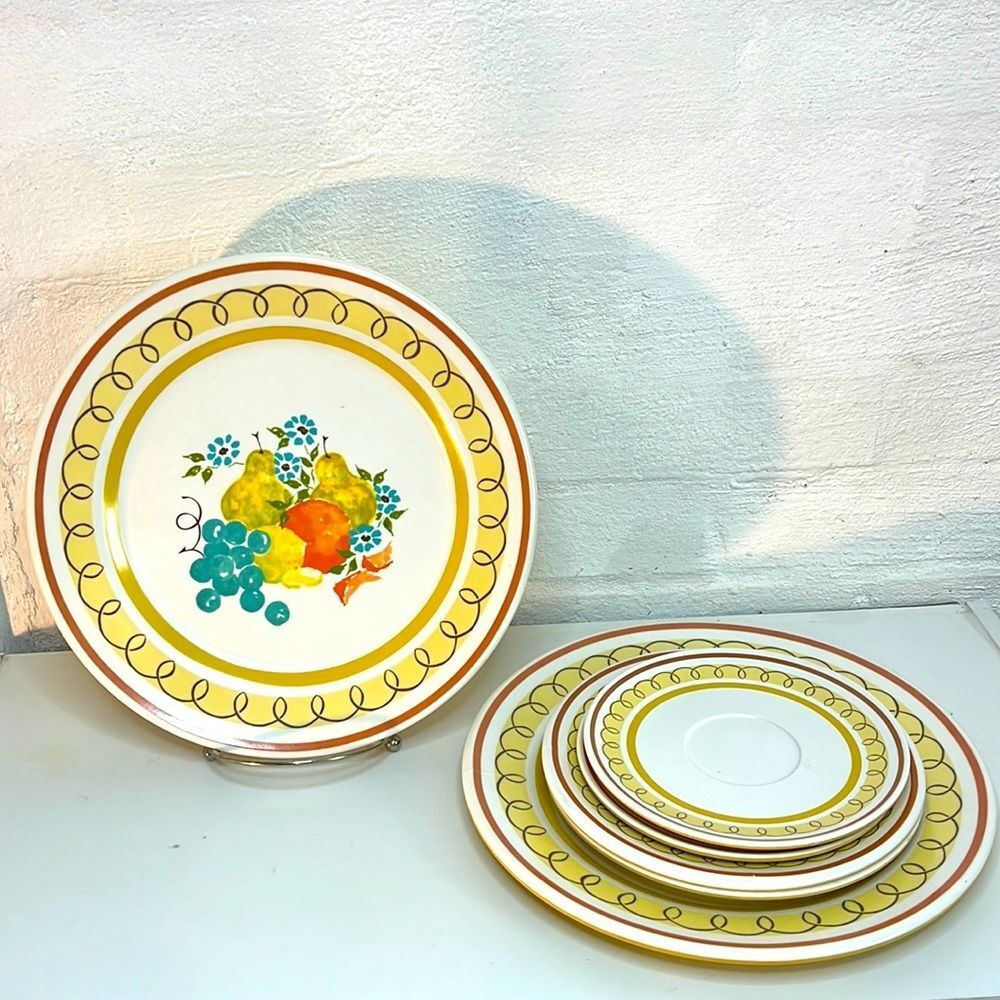 O642 Vintage Town & Country 6 Pc. Buffet Set